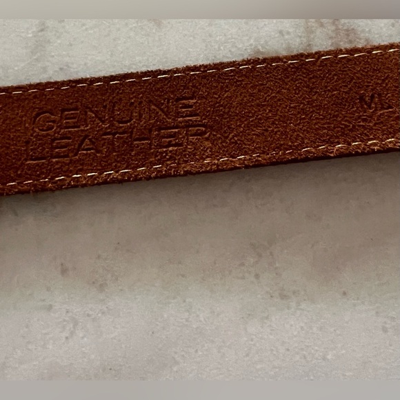 Prezzia Tan Leather Snake Print Women’s Belt Size M/L Silver tone Hardware - Picture 5 of 6